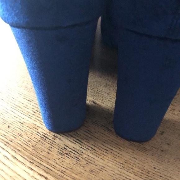 Steve Madden “Edit” Blue Velvet 4” Heeled Ankle Booties Size 10 Edgy Shoes Boots - Picture 10 of 16
